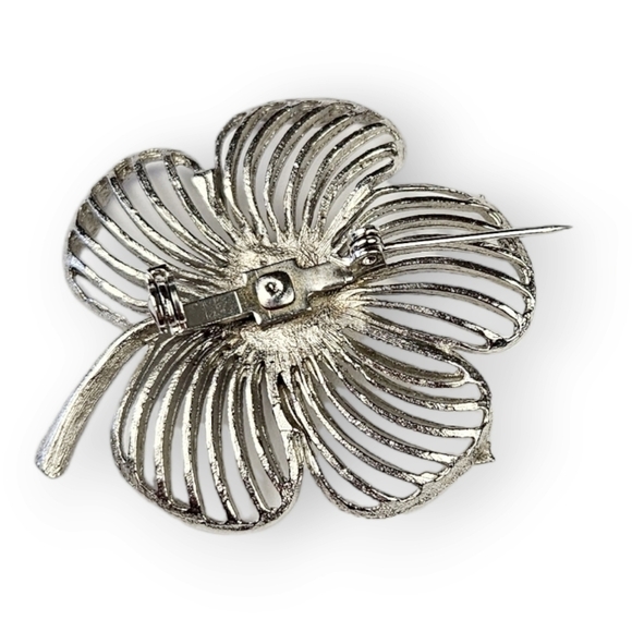 VINTAGE Flower Brooch Mod Hippie Silver Tone Open Work Retro Floral 1.75" Long - Picture 5 of 6